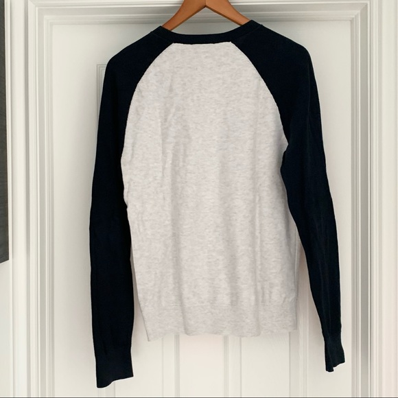 Gap Colorblock Crewneck Sweater Navy/Gray - Picture 3 of 3